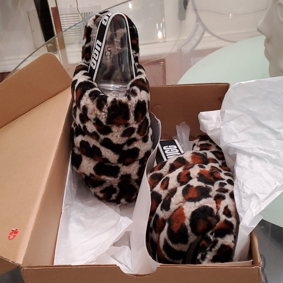 Ugg W Fluff Slide Leopard - Picture 3 of 5